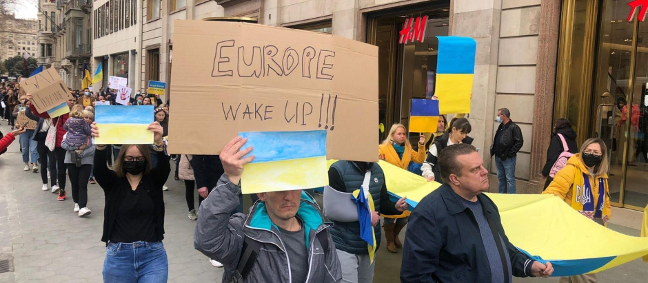 Manifestación en el centro de Barcelona contra el ataque ruso a Ucrania