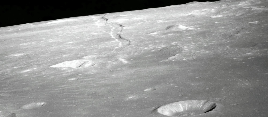 Imágenes de cráteres en la superficie de la luna