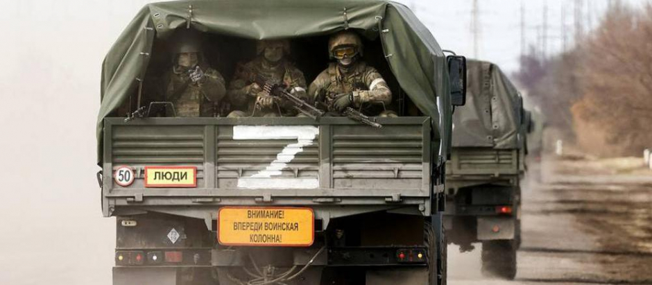 Un vehículo militar ruso, marcado con la letra Z