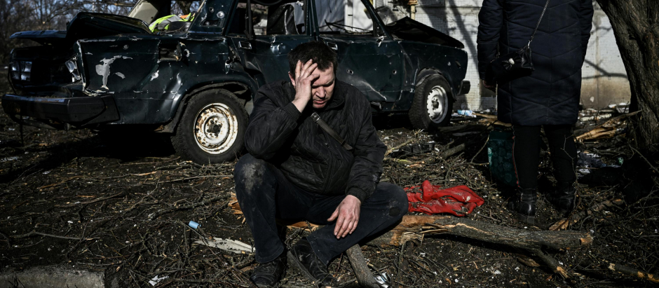 Escenas de la destrucción ocasionada por los bombardeos rusos en la ciudad de Chuguiv, en el este de Ucrania