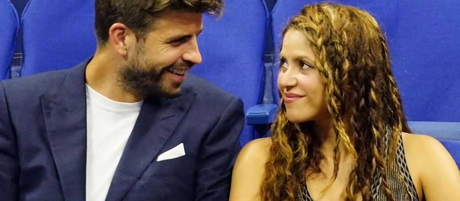 Gerard Pique and Shakira at the 2019 US Open in Flushing, NY.
en la foto, mirandose a los ojos