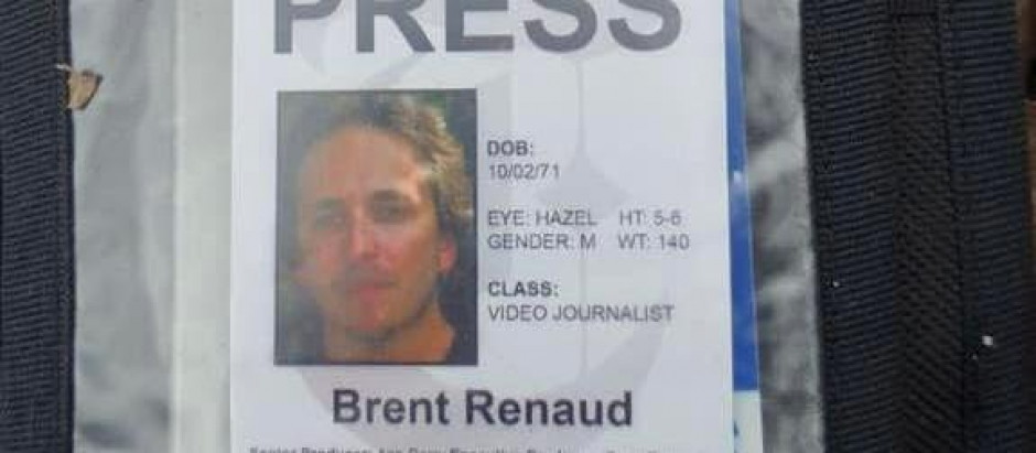 Carné de prensa de Brent Bernaud.