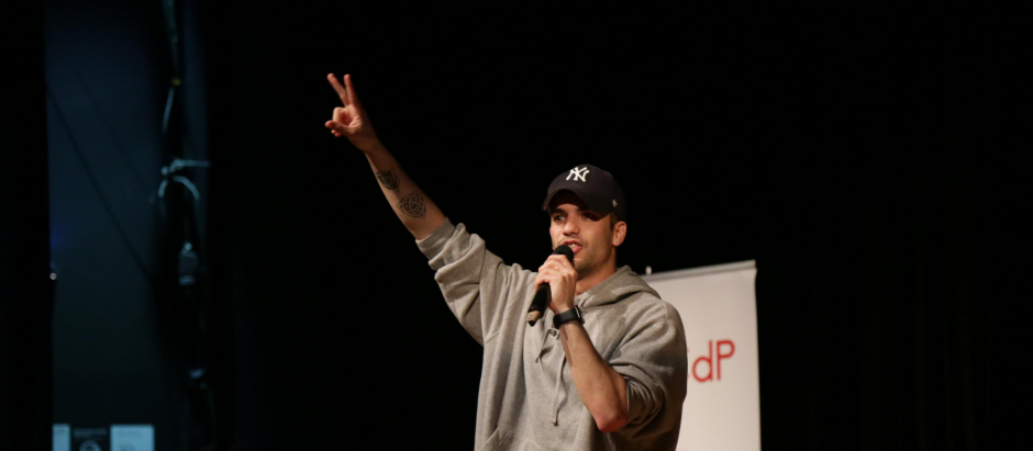 El rapero Grilex durante su concierto en las Jornadas de la ACdP en Bilbao