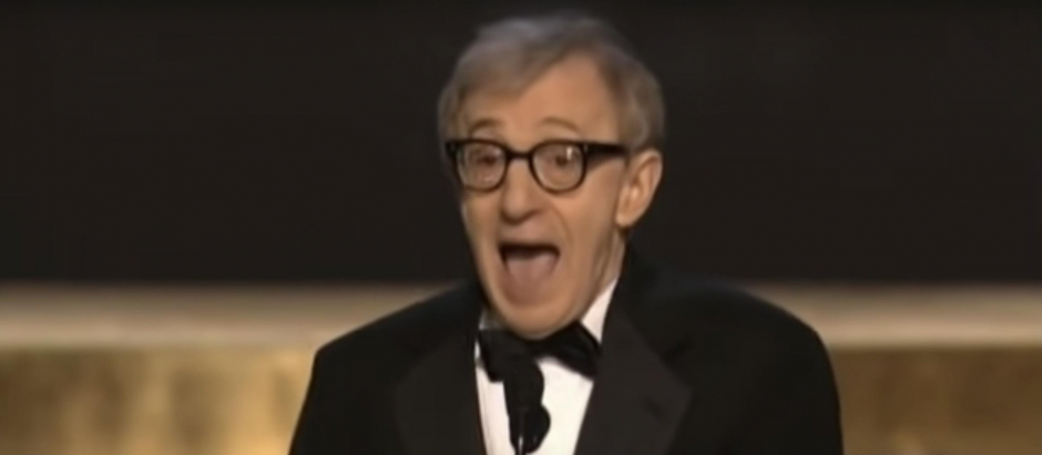 Woody Allen apareció por sorpresa en la gala de 2002