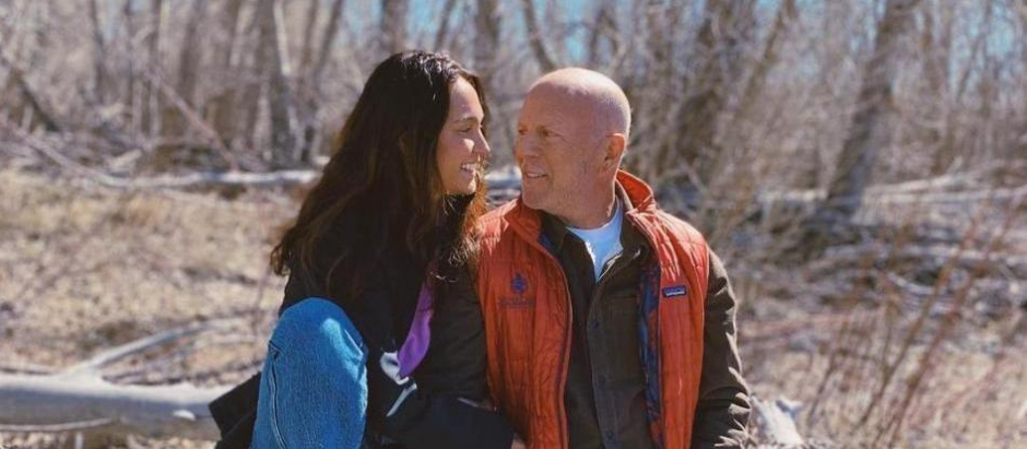 Bruce Willis, con su mujer Emma Heming