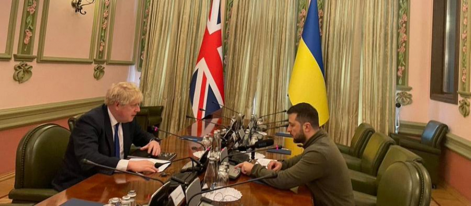 Boris Johnson, primer ministro británico, se reúne con el presidente ucraniano Volodimir Zelenski en Kiev