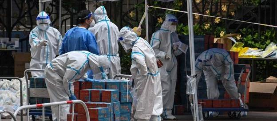 La variante ómicron está causando estragos en varias ciudades chinas.
