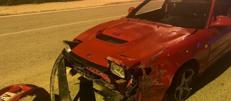 Estado del Toyota Celica del 92 tras el accidente.