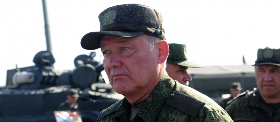El General Alexander Dvornikov durante unos ejercicios militares del ejército ruso