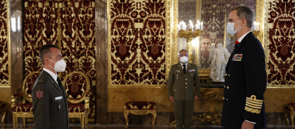 El Rey Felipe recibe en audiencia al coronel Serhii Vtorykh, agregado de Defensa, Militar, Naval y Aéreo de Ucrania en España , este martes en el Palacio Real