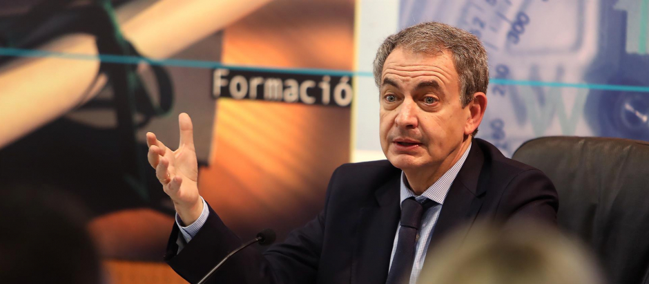 El ex presidente del Gobierno, José Luis Rodríguez Zapatero, durante una conferencia