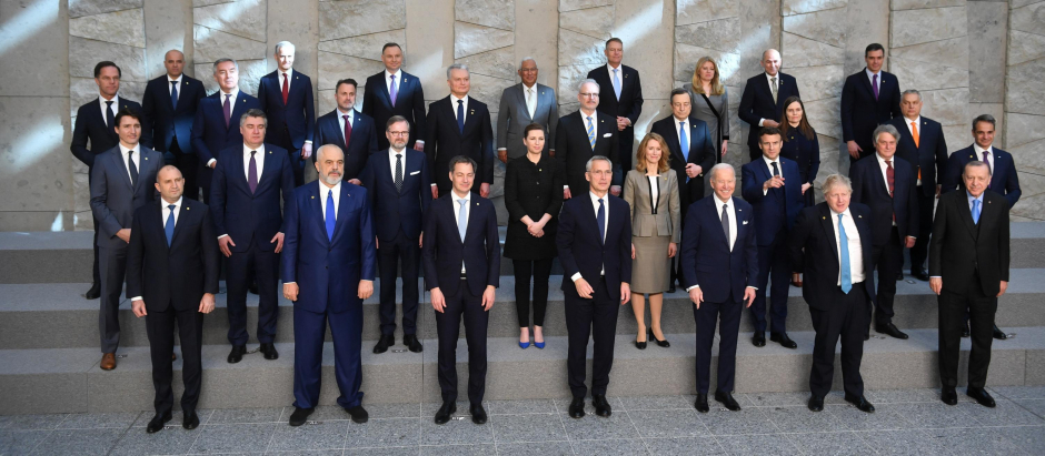 Los líderes de la OTAN en una fotografía de familia tomada durante la última cumbre