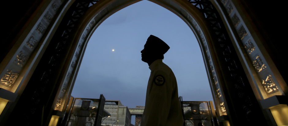Francisco Conesa firma la misiva a sus "hermanos musulmanes" por el fín del Ramadán