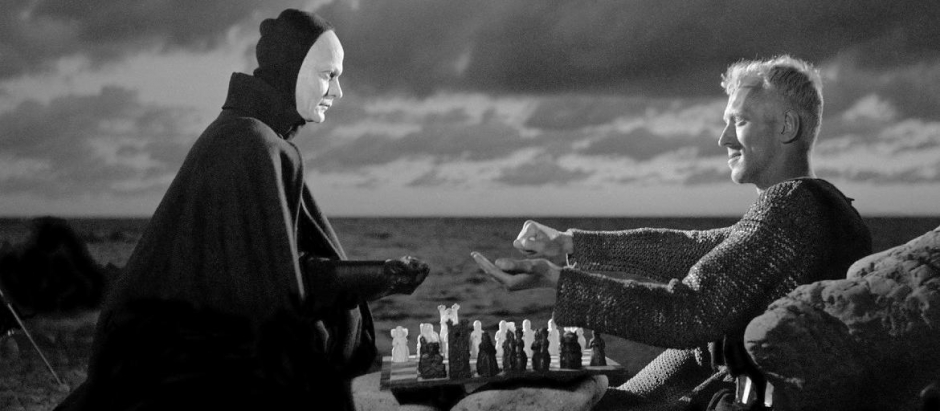 Fotograma de la aclamada película de Bergman `El séptimo sello´, donde la muerte juega al ajedrez