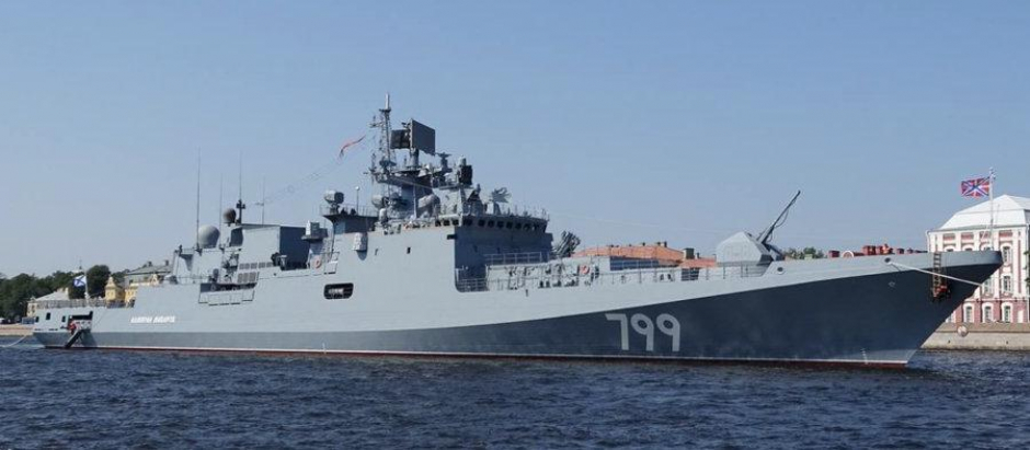 La fragata rusa Makarov, muevo buque insignia en el mar Negro