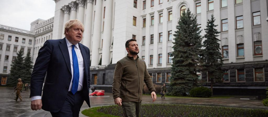 Boris Johnson con Volodímir Zelenski en Kiev 9 de abril