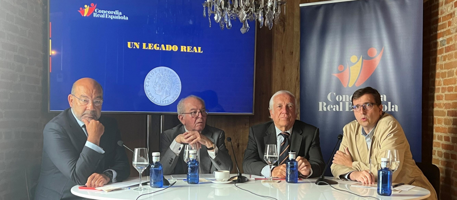 De izquierda a derecha, Ángel Expósito, Eduardo Serra, Carlos Espinosa de los Monteros y Fernando Ruíz