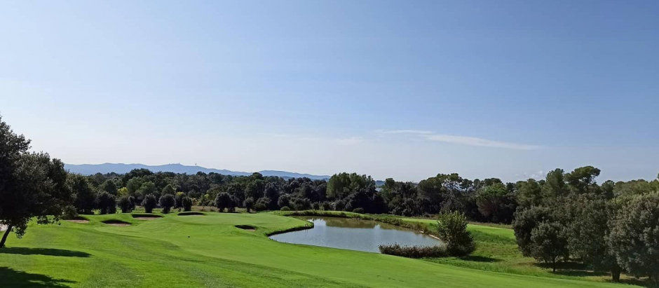 Uno de los hoyos del Real Club de Golf El Prat