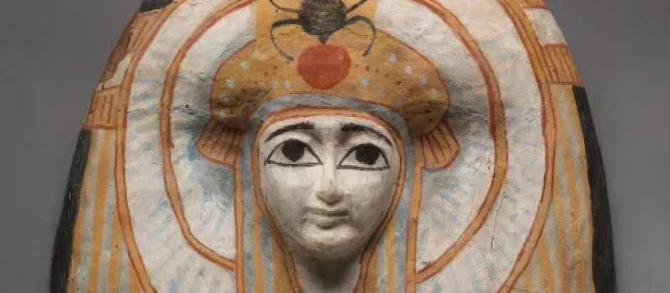 Una pintura de un sarcófago egipcio del año 945-712 a.C. incautada del Metropolitan Museum de Nueva York