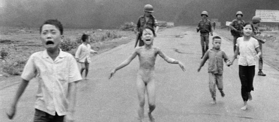 La famosa foto de la niña del napalm en 1972