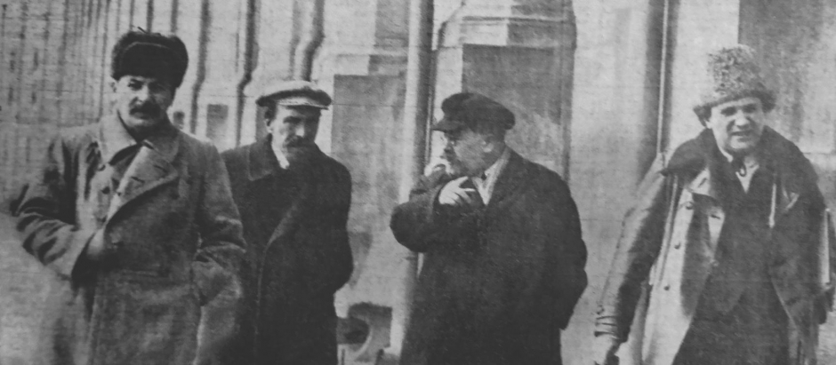 Joseph Stalin, Alexai Rykov, Lev Kámenev y Grigory Zinoviev (de izquierda a derecha)