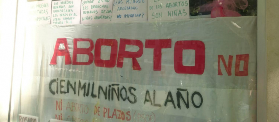 El local de AMAVI en Zaragoza, frente al abortorio Actur