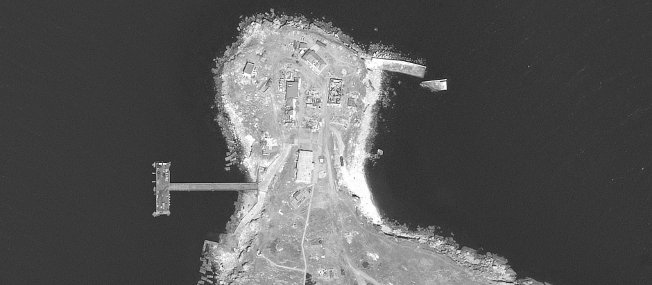 Imagen satélite isla Serpientes Ucrania