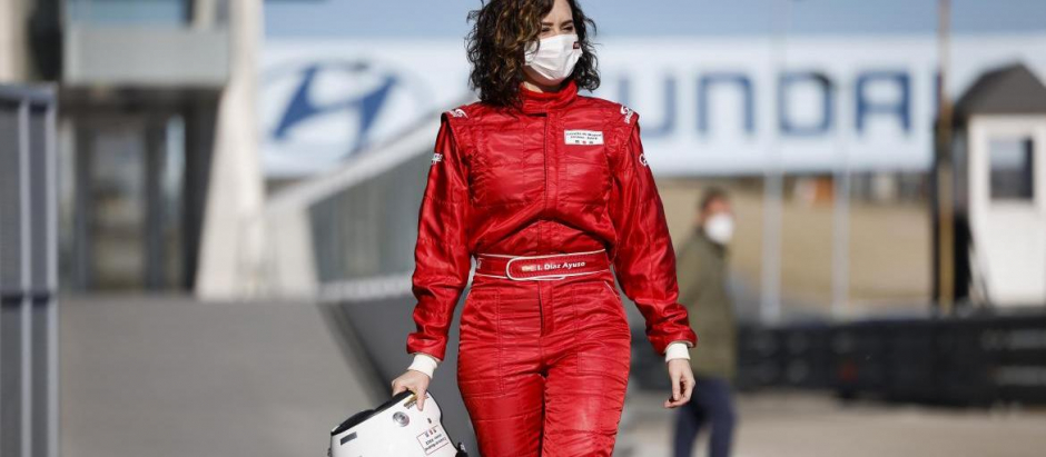 Isabel Díaz Ayuso, en el circuito del Jarama en febrero