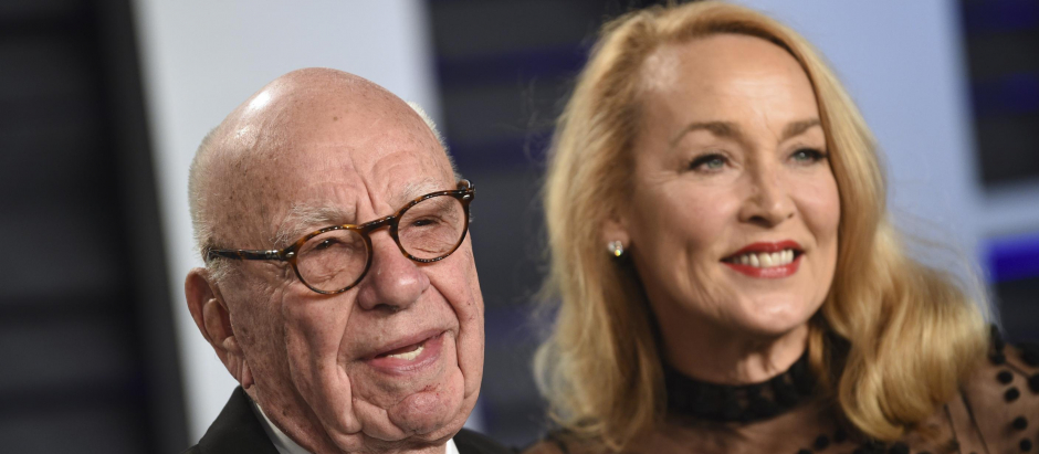 Rupert Murdoch, left, and model Jerry Hall arrive at the Vanity Fair Oscar Party on Sunday, Feb. 24, 2019, in Beverly Hills, Calif.