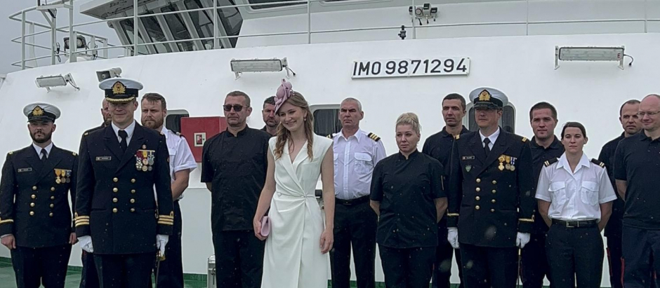 Elizabeth de Bélgica, en en el bautizo del barco gallego Bélgica