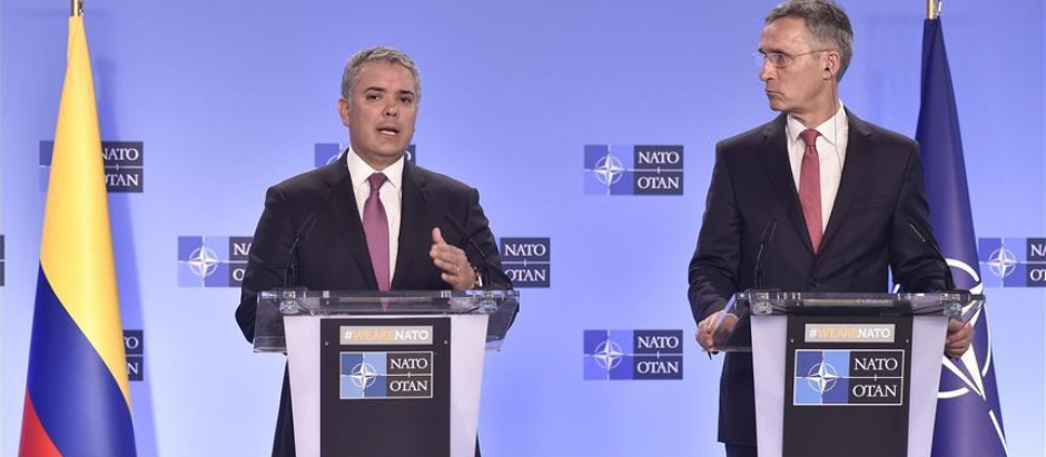 El Presidente de Colombia, Iván Duque junto al Secretario General de la OTAN, Jens Stoltenberg