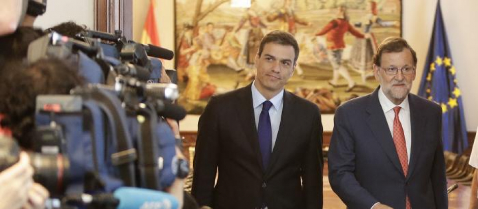El ex presidente, Mariano Rajoy y el presidente Pedro Sánchez13/07/2016
Madrid