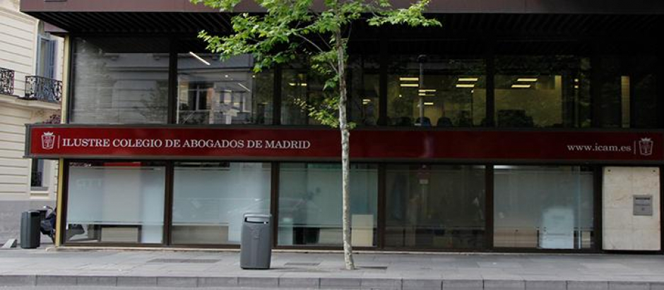 Fachada principal de la sede del Colegio de la Abogacía de Madrid (ICAM)