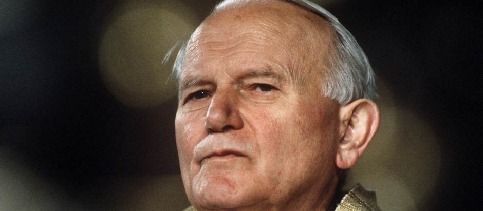 Pope John Paul II in Ausburg, picture taken in 1987. | usage worldwide 
