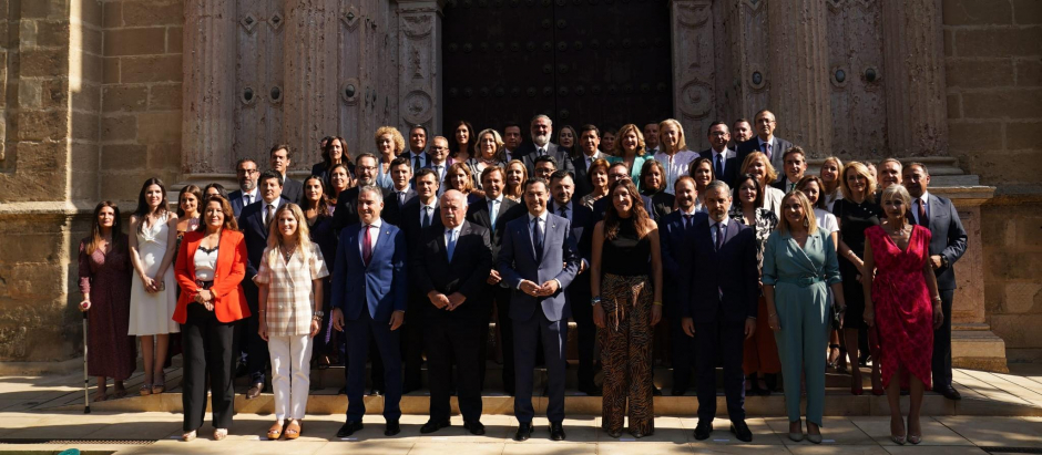 Los 58 parlamentarios andaluces