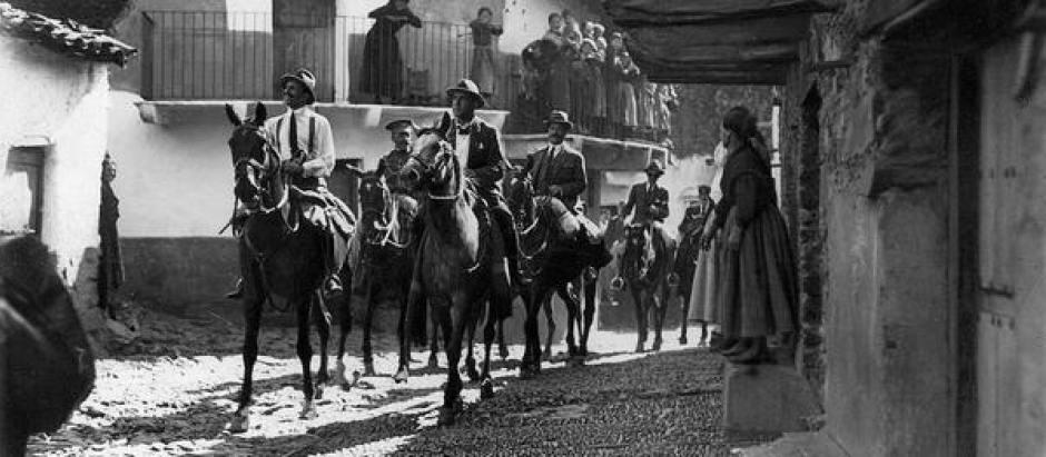 Los viajes del rey Alfonso XIII a las Hurdes de Carlos Sánchez Tárrago