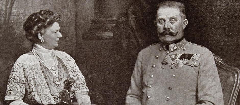 Francisco Fernando de Habsburgo con su esposa Sofía Chotek