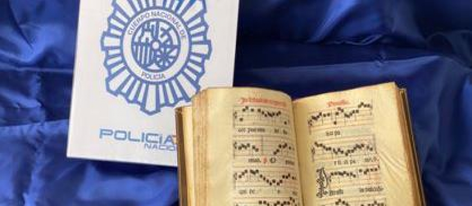 Incipit Liber misal cantoral del siglo XVI.