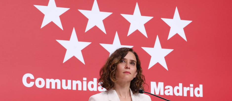 La Comunidad de Madrid, gobernada por Isabel Díaz Ayuso, mantiene los salarios más altos.