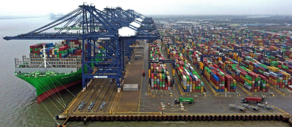 El puerto de carga de Felixstowe, el principal de Reino Unido enfrenta una huelga