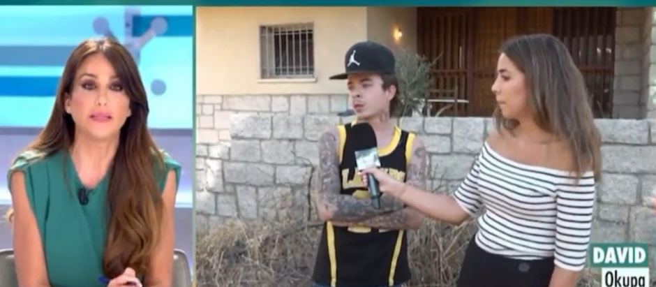 Un joven okupa de Villaviciosa de Odón denuncia en televisión la situación con sus vecinos