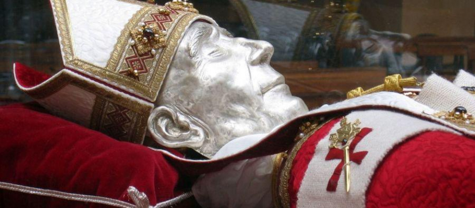 Tumba del Papa Celestino V