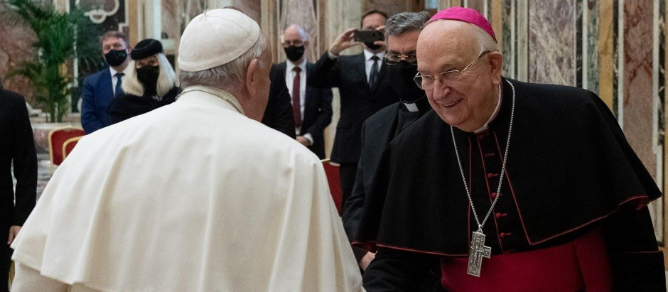 Papa Francisco y el próximo cardenal Vérgez