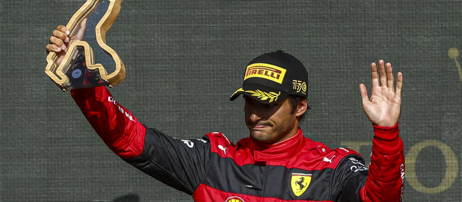 Carlos Sainz, en el podio del GP de Bélgica