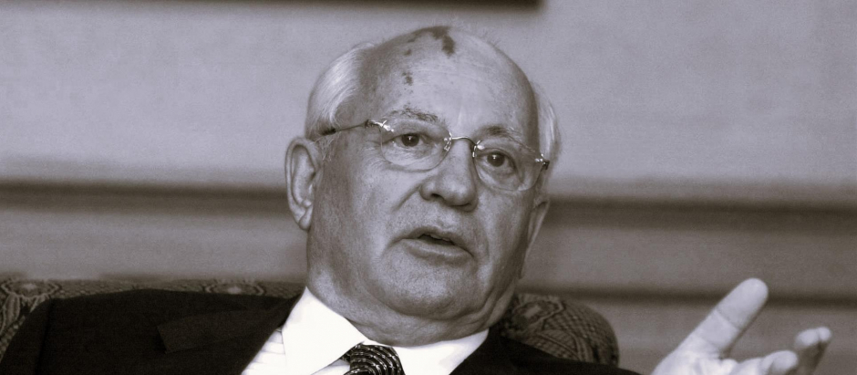 El expresidente de la URSS Mijail Gorbachov, durante una visita a Barcelona en 2002
