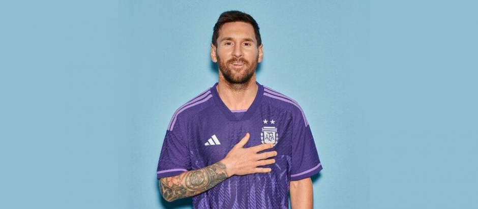 Messi, en la presentación de esta camiseta morada de Argentina