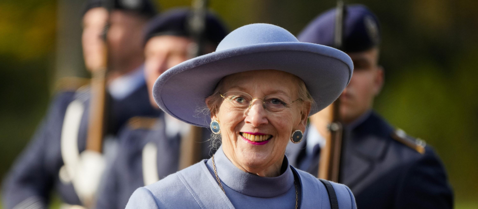 Margrethe II, Queen of Denmark during a welcome ceremony on 10 November 2021, Berlin