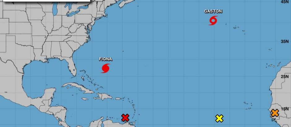 Mapa de las perturbaciones y ciclones tropicales que vigila el NHC
