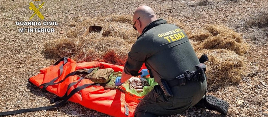La Guardia Civil neutralizó 15 kilos de dinamita Goma-2 el pasado lunes en Baleares