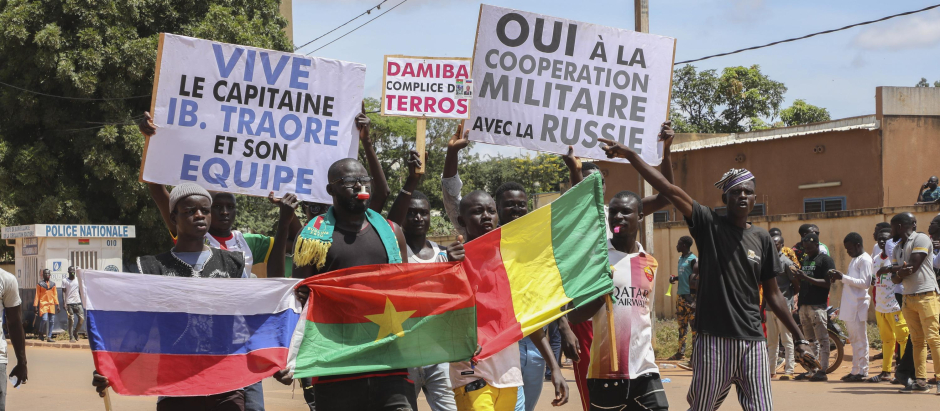 Manifestaciones a favor del golpe de estado en Burkina Faso
